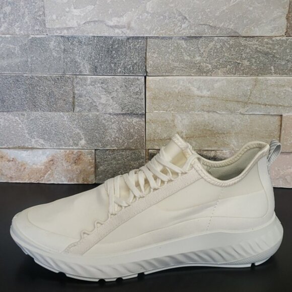 ECCO Women's St.1 Lite Sneaker - Picture 8 of 9